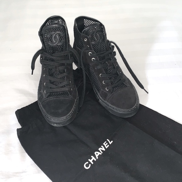 CHANEL high top sneaker - Picture 1 of 4